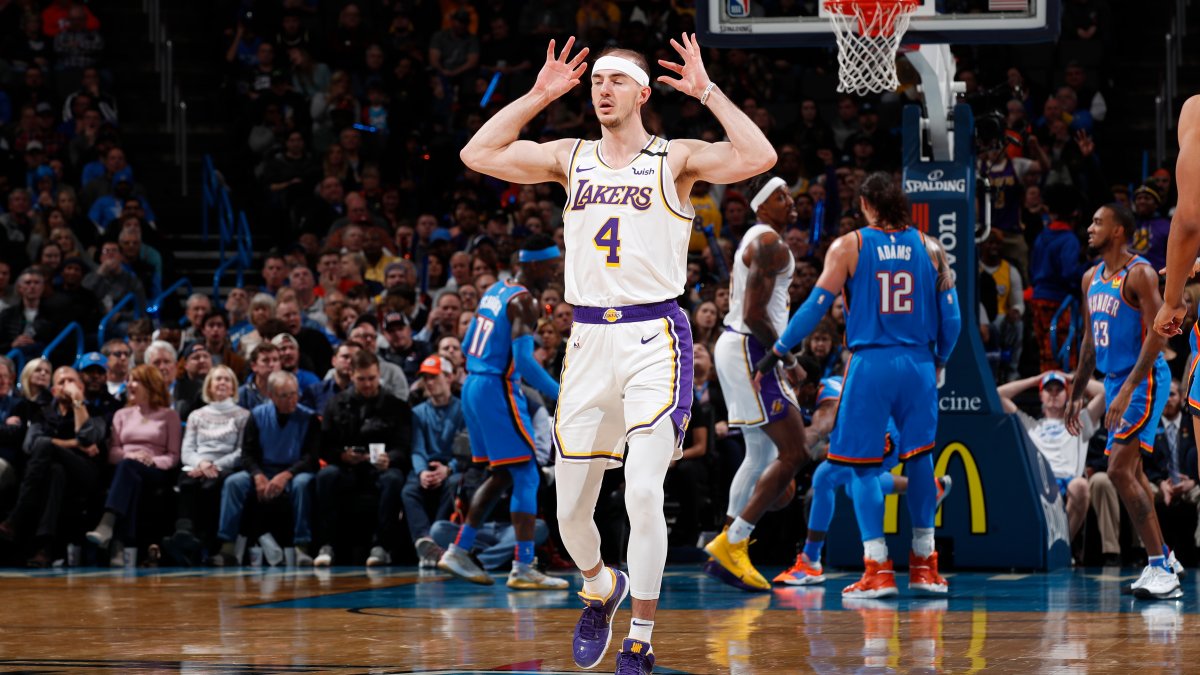 Lakers sufren derrota 112-108 ante los Knicks de Nueva York
