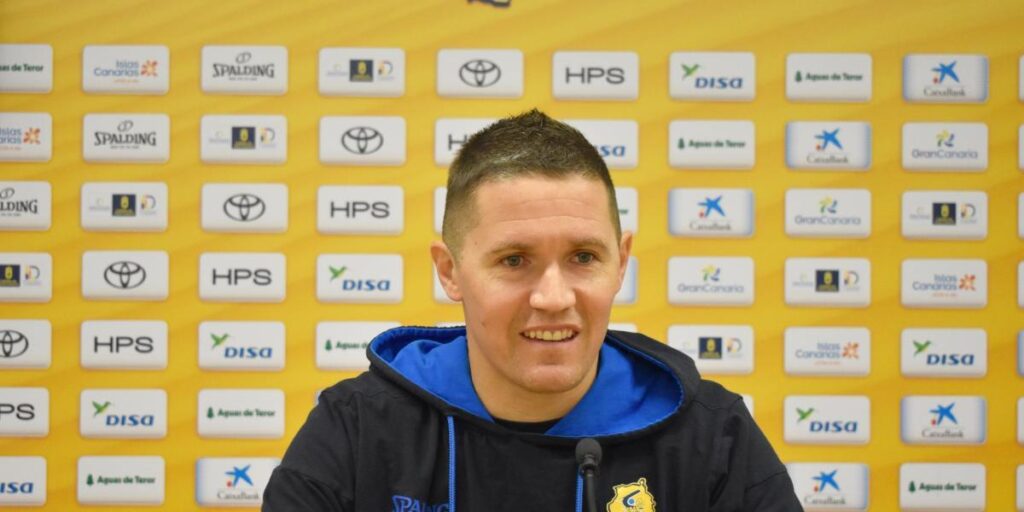 Lakovic: "Hay que estar sólidos en defensa y atacar con confianza ante Trento"