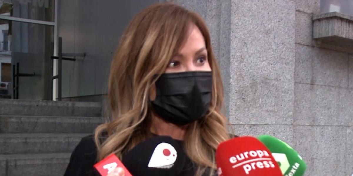 Lara Dibildos, rota tras el fallecimiento de su madre