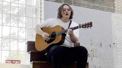 Las 10 canciones de Lewis Capaldi que harán vibrar al Palau St. Jordi esta noche
