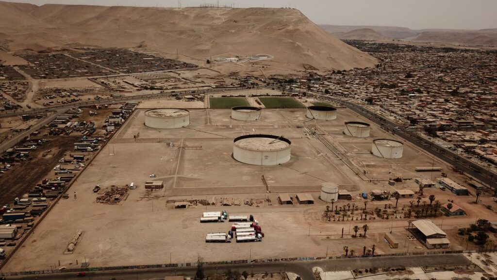 Las 20.000 toneladas de desechos tóxicos abandonadas en Chile