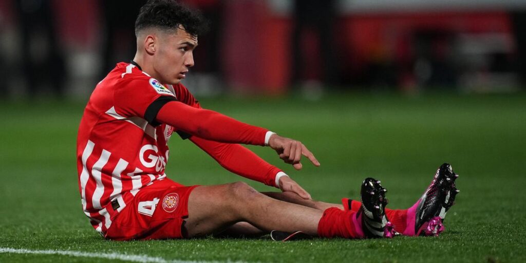 Las alabanzas de Simeone a Arnau Martínez tras el Girona-Atlético de Madrid