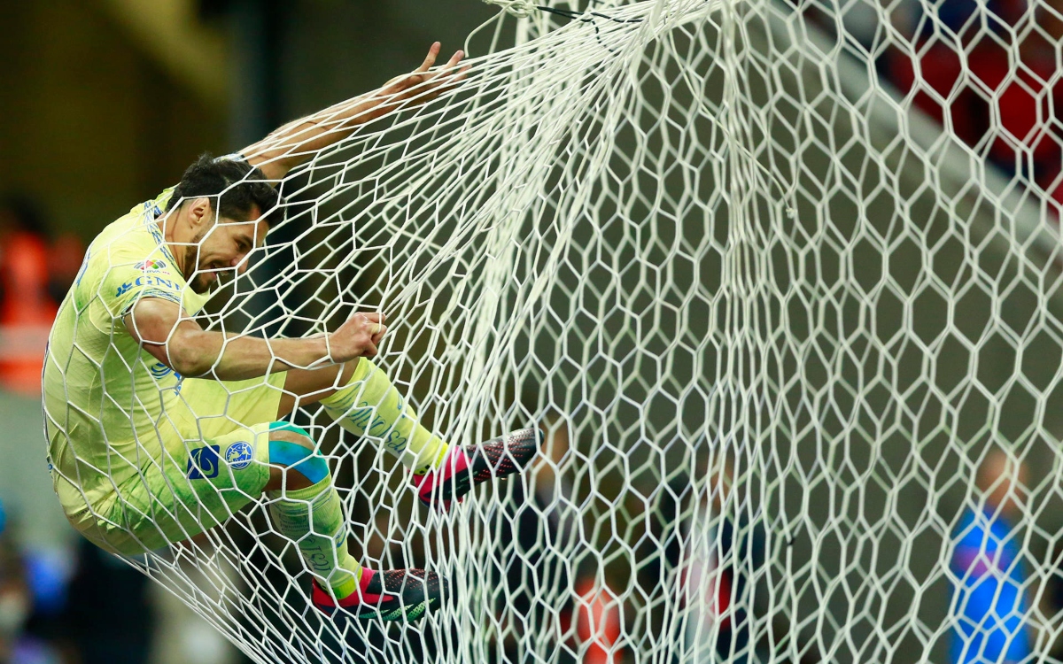 Liga MX: Henry Martín recibe multa por festejo de mal gusto ante Chivas