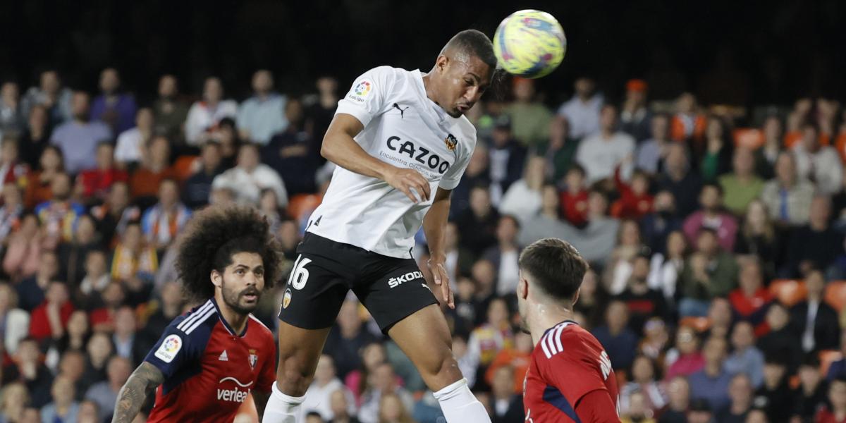 Lino vuelve a casa tras 'perder' el peto de titular