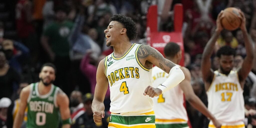 Los Rockets sorprenden a los Celtics con un Garuba infalible