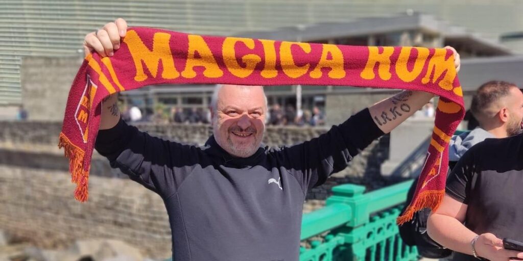 Los hinchas de la Roma ya se dejan ver en Donostia