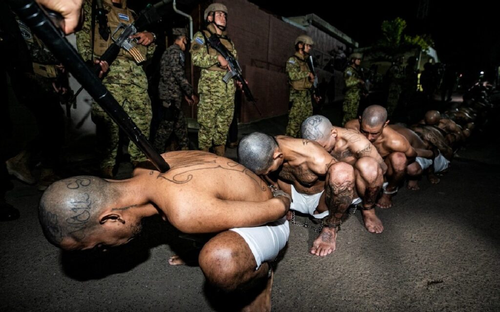 Los salvadoreños cumplen un año de vivir bajo estado de excepción