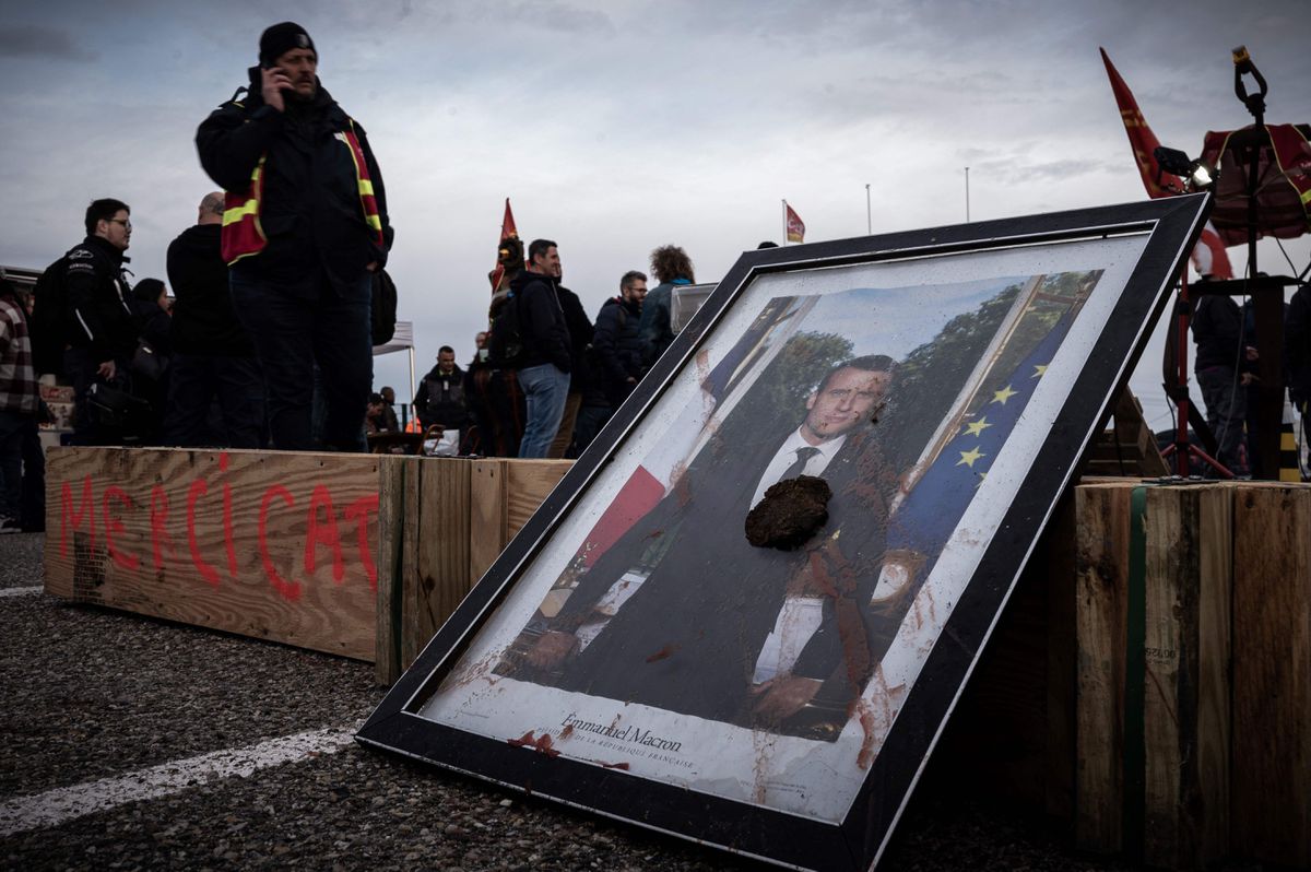 Macron busca una salida al bloqueo político en Francia sin medidas precipitadas