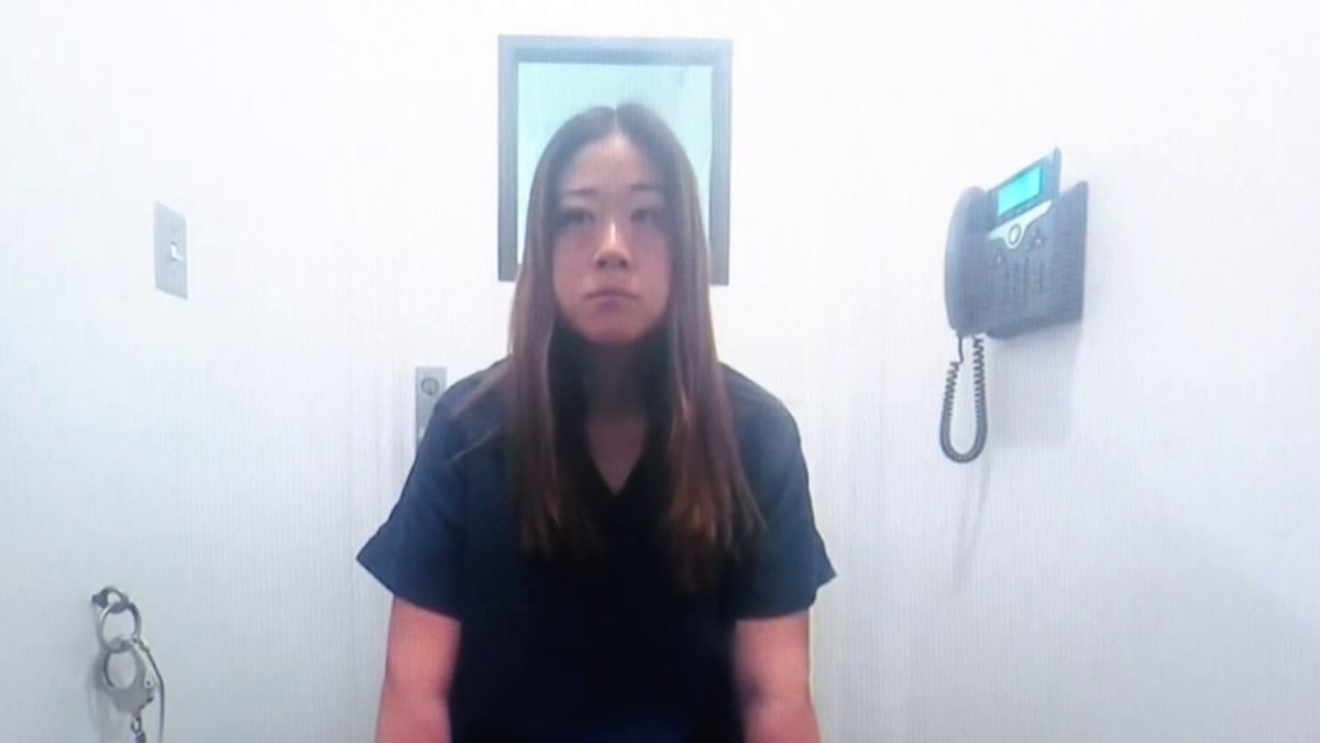 Maestra acusada de abuso sexual infantil se declara no culpable