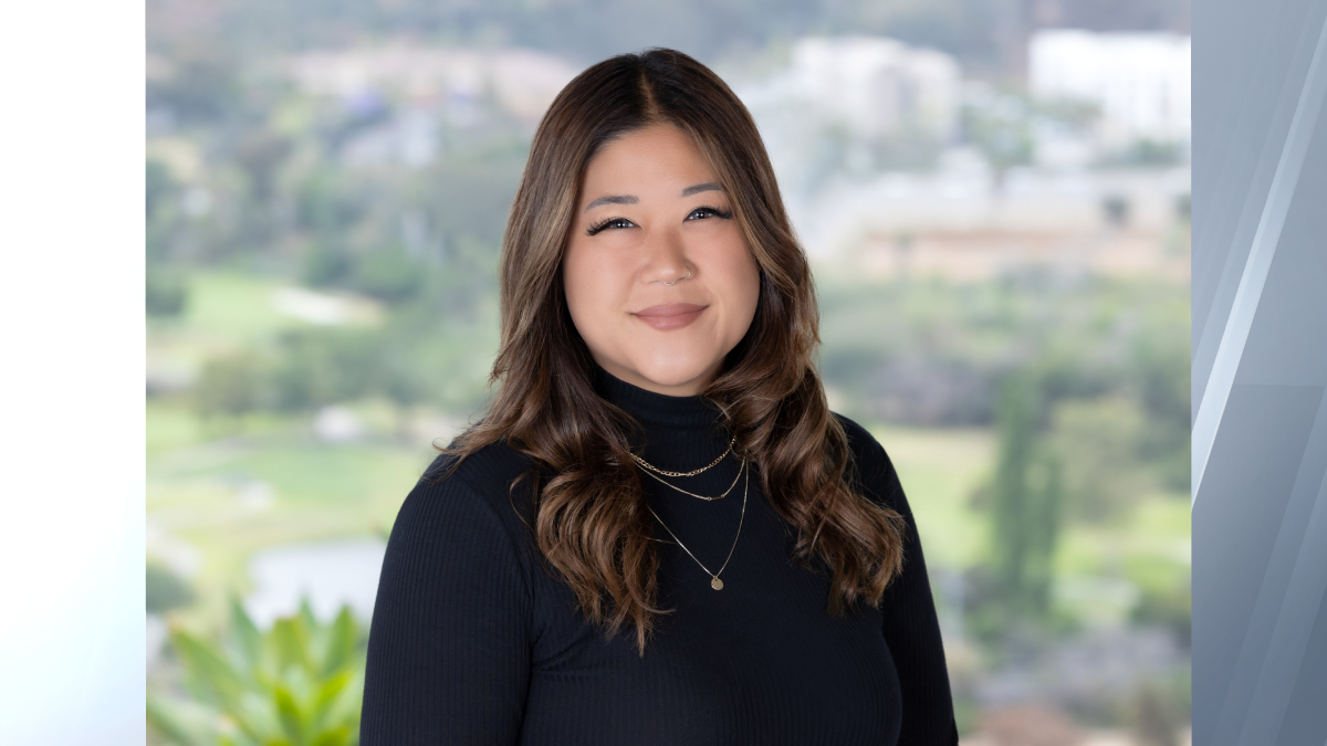 Maestra de la primaria Lincoln regresa a la cárcel con nuevos cargos que incluyen pornografía infantil