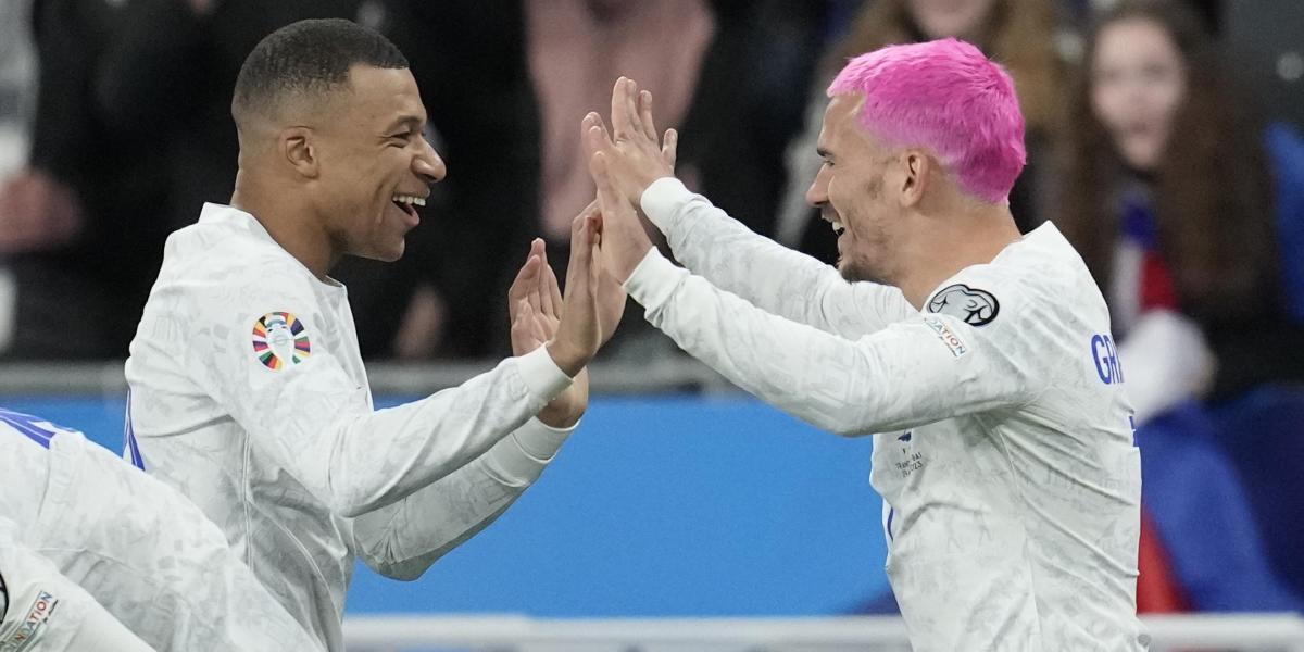 Mbappé y Griezmann solo necesitan dos minutos para hacer las paces