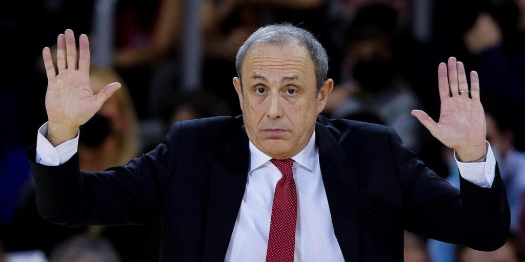 Messina destaca la profundidad del Valencia