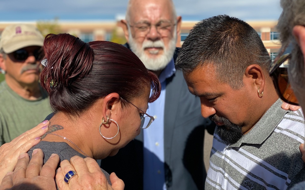 Mexicano deportado “por error” obtiene residencia en EU tras 16 años de gestiones