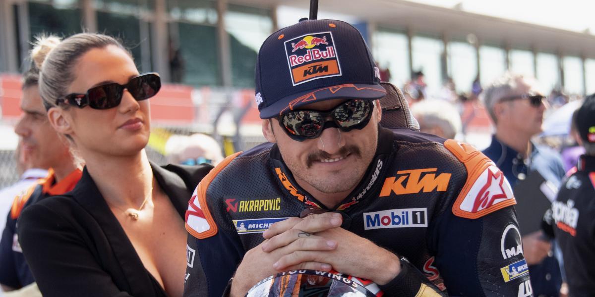 Miller defiende a Márquez: "Se están cebando demasiado"