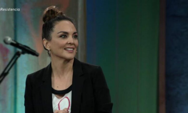 Mónica Carrillo cumple con David Broncano y cuela esto en 'Antena 3 Noticias'
