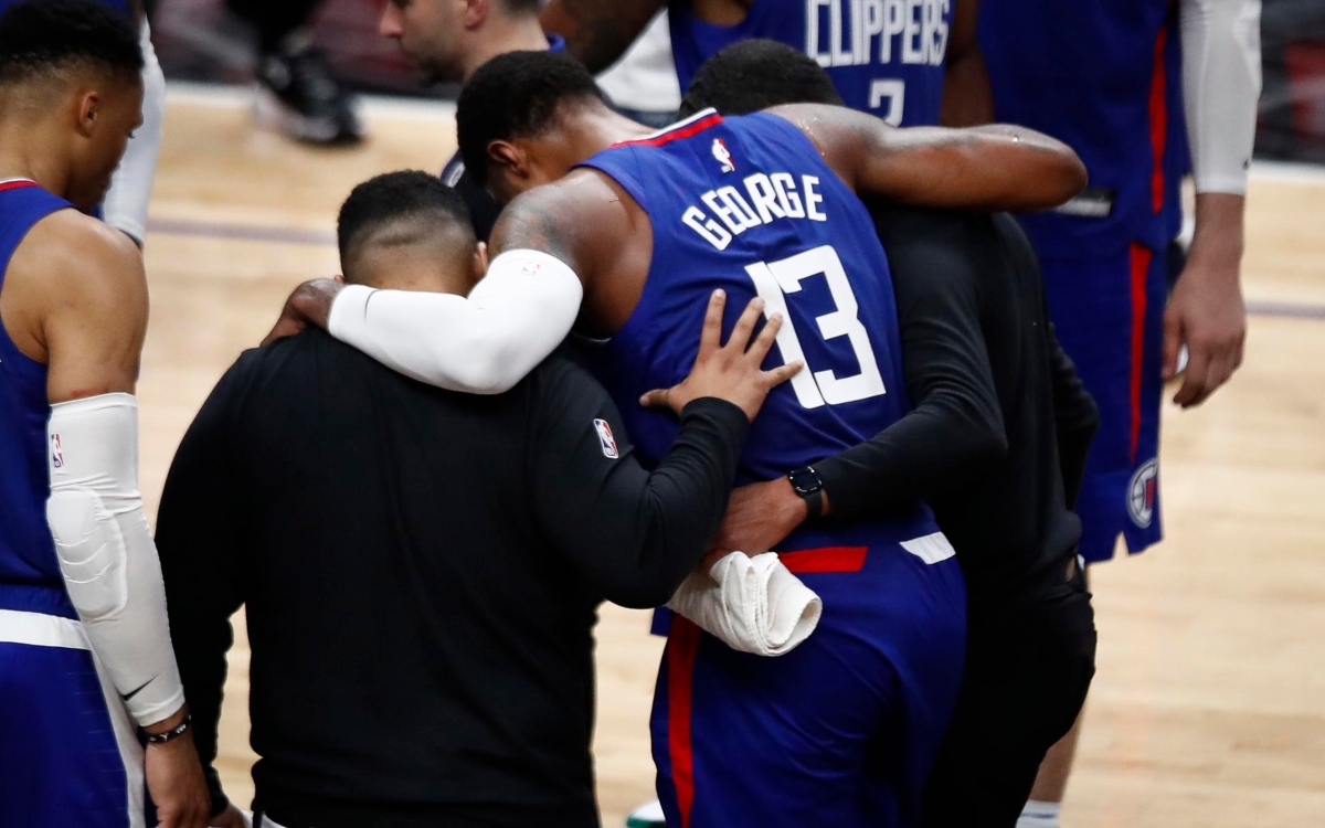 NBA: Sufre Paul George una grave lesión de rodilla | Video