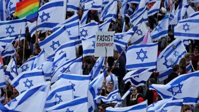 Netanyahu aplaza su polémica reforma judicial ante la presión de las protestas y la crisis política