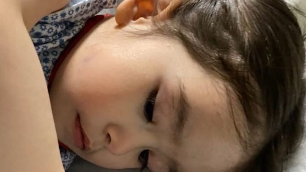 Niña con cáncer lucha por su vida en un hospital de Utah tras un diagnóstico errado