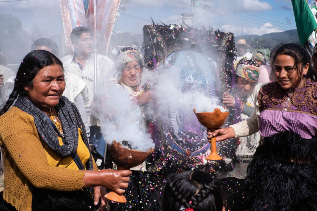 Obispos de Chiapas pedirán al Papa incluir ritos mayas en misas