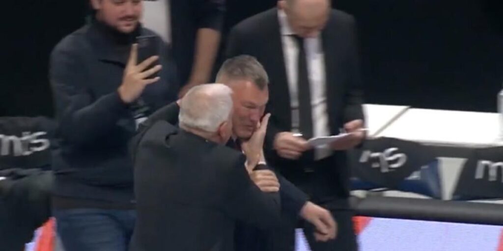 Obradovic y Jasikevicius hicieron esta entrada triunfal en el Stark Arena