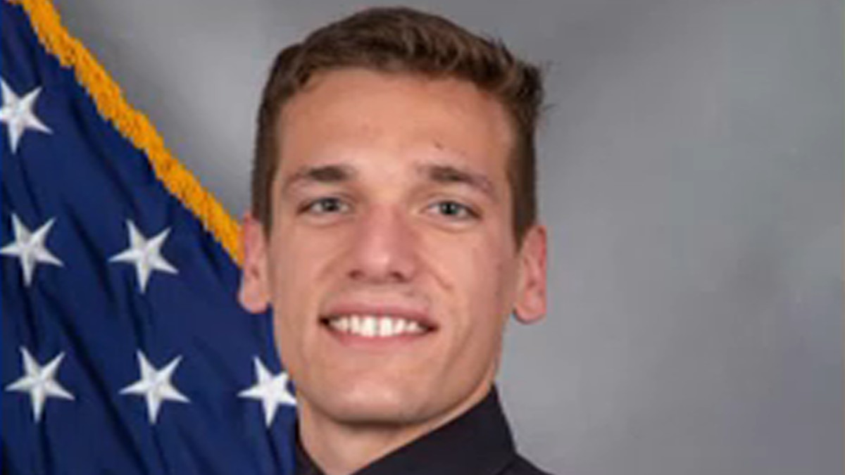 Oficial de Nashville que detuvo al autor del mortal tiroteo escolar es de Chicago