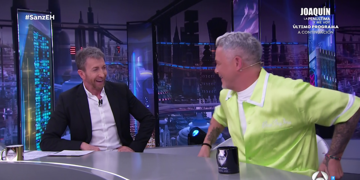 Pablo Motos modifica su frase de bienvenida y recibe a Alejandro Sanz con esta inaudita presentación