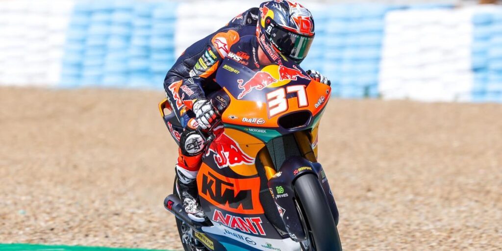 Pedro Acosta manda un recado en la primera jornada de test privado en Jerez