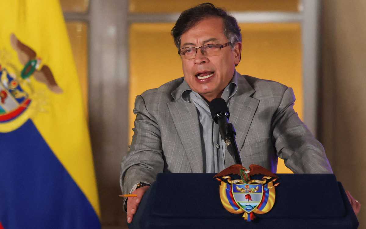 Petro reactiva operaciones militares contra el Clan del Golfo