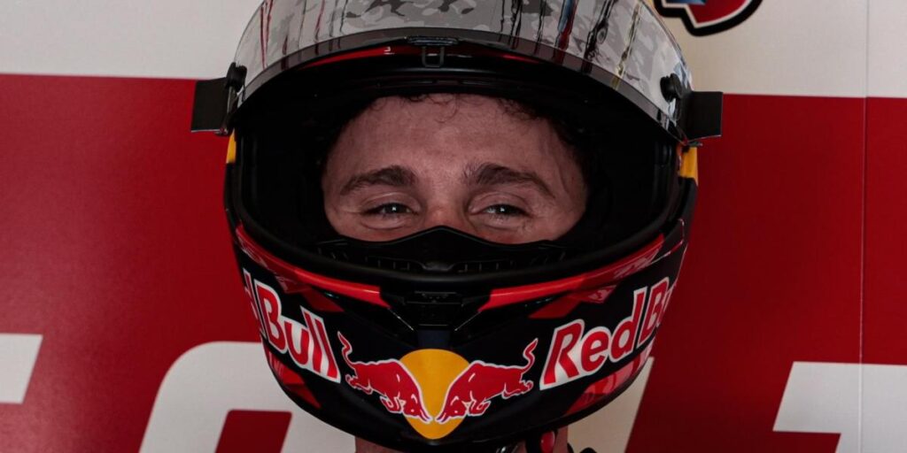 Pol Espargaró ya está en Barcelona para ser sometido a más pruebas y ser operado