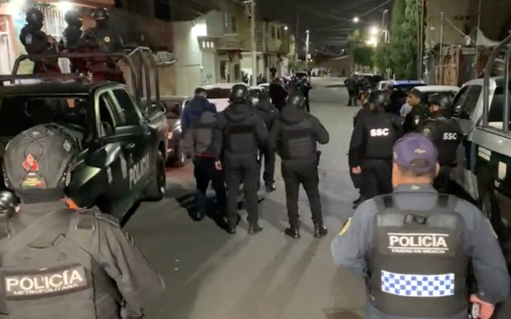Policía capitalina ‘revienta’ narcofiesta en Tlalpan y hay 16 detenidos