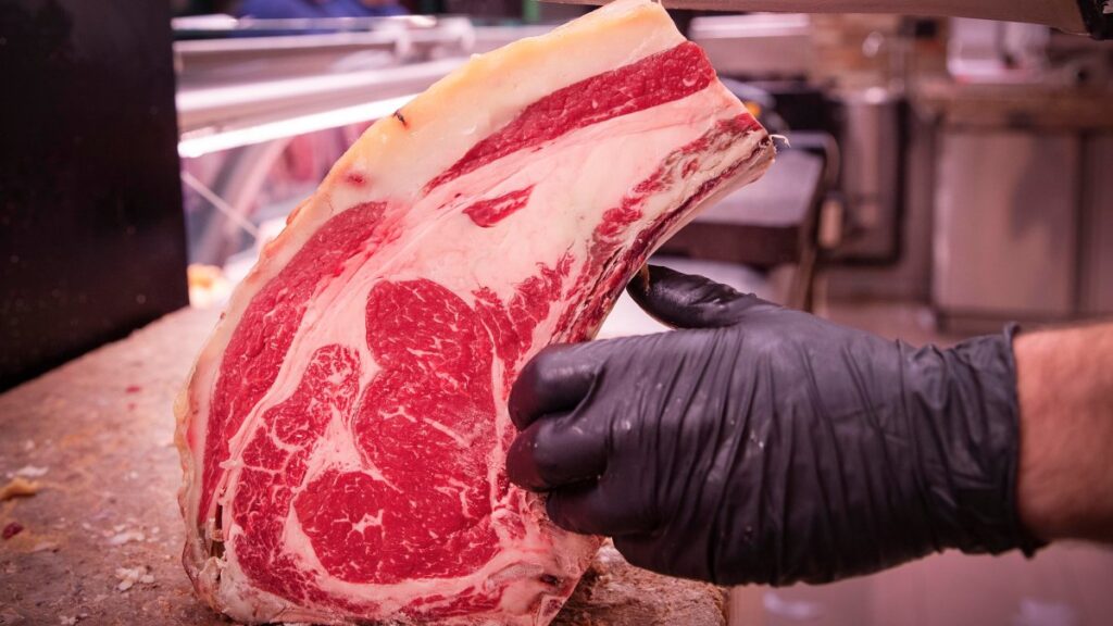 Por estas razones recomiendan reducir el consumo de carnes cada 15 días