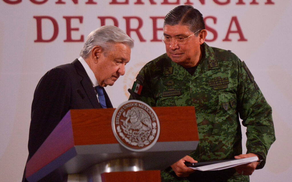Preocupa que AMLO sea 'escudo' en espionaje del Ejército
