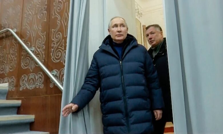 Putin visita Mariupol en su primer viaje a la Ucrania ocupada en la actual invasión
