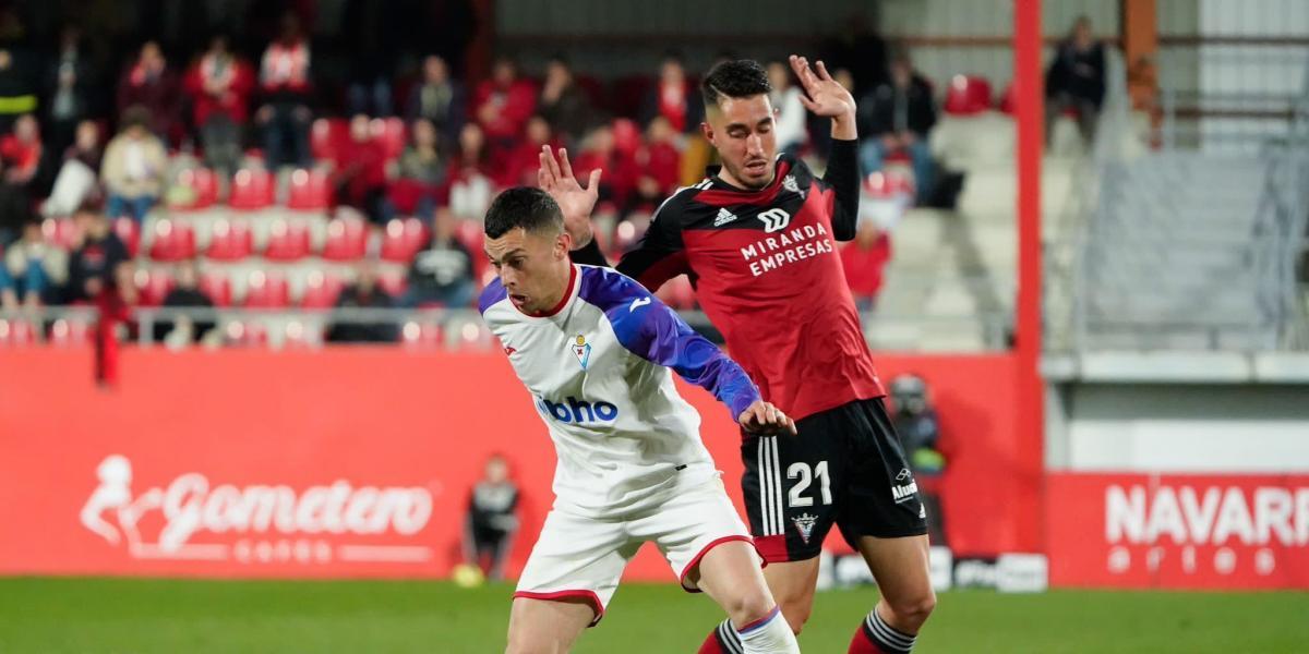 Remontada del Eibar para ser más líder