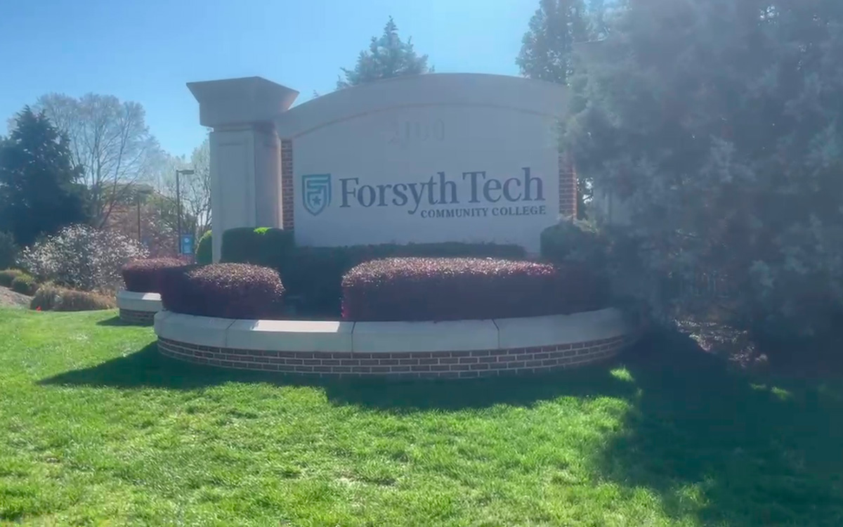 Reportan 2 tiradores activos en colegio de Carolina del Norte