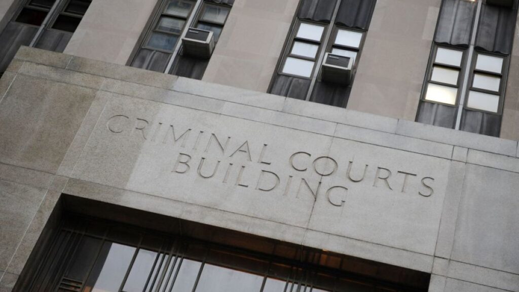 Robert Costello, aliado de Trump, comparecerá ante jurado en Manhattan