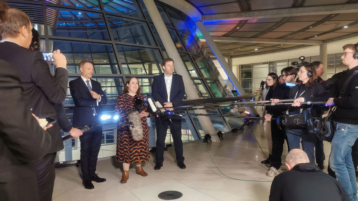 Scholz salva la maratoniana disputa de 30 horas con sus socios con acuerdos en protección climática y transporte