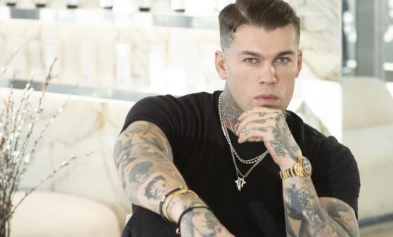 Stephen James, de futbolista a modelo internacional
