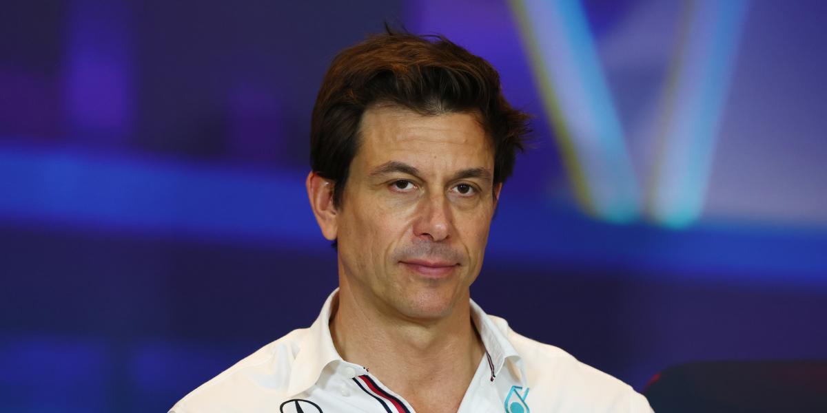 Toto Wolff: "Estamos avanzando a toda máquina con el coche"