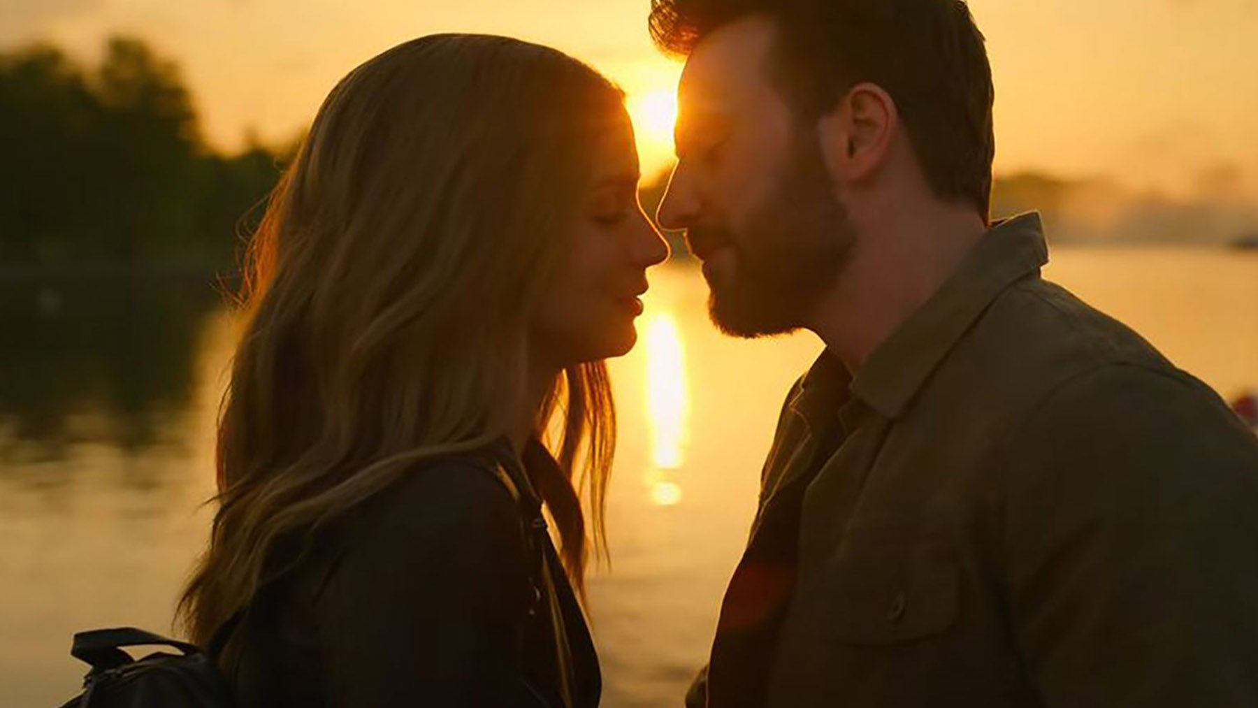 Tráiler de ‘Ghosted’: La película que vuelve a reunir a Ana de Armas y Chris Evans