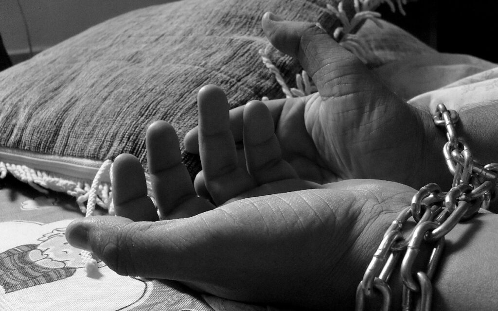 Trata de personas mueve en Perú mil 300 mdd al año