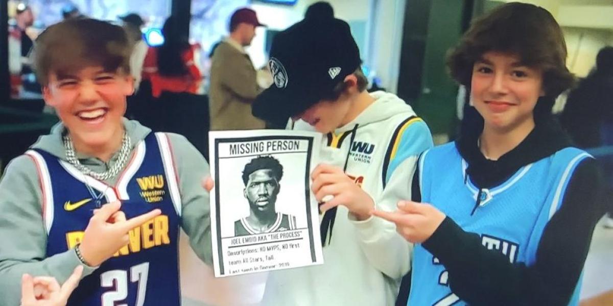 Troleo épico de la afición de Denver a Embiid