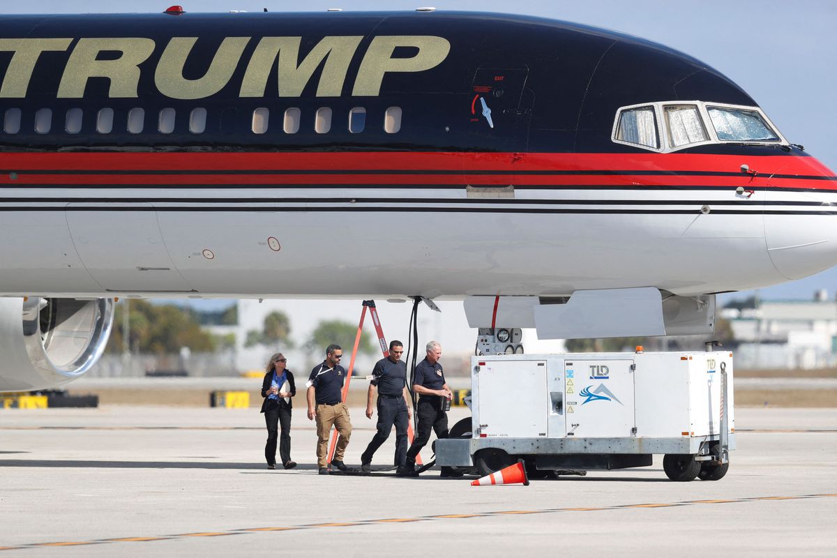 Un inesperado receso en las deliberaciones del gran jurado de Nueva York añade incertidumbre a la posible imputación de Trump