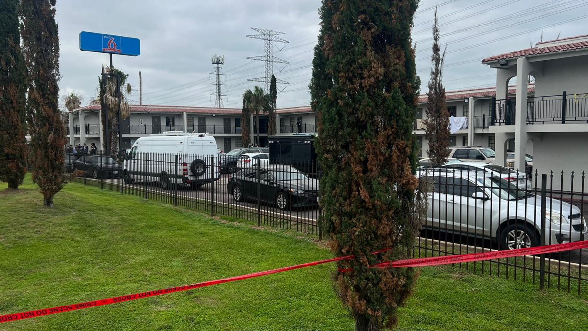 Un muerto en operativo del FBI al norte de Houston