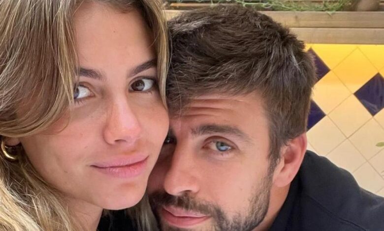 Un paparazzi denuncia los insultos y mofas recibidos por Piqué y Clara Chía: "Por poco me atropella"