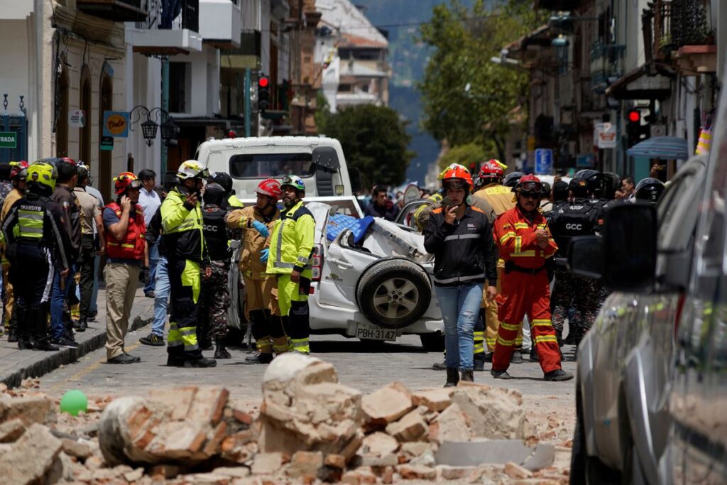 Un terremoto de magnitud 6,5 deja al menos 14 muertos en Ecuador