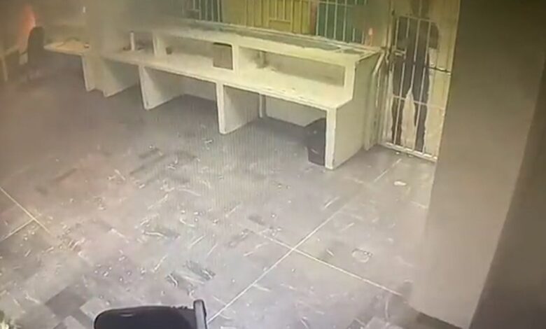 Un video muestra a los migrantes de Ciudad Juárez encerrados en una celda del Instituto de Migración cuando empezó el fuego