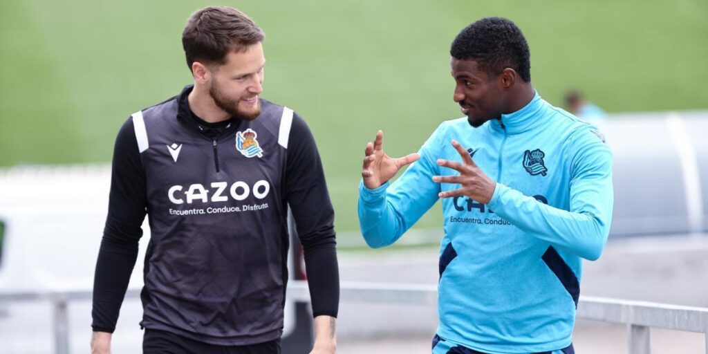 Una alta y tres bajas en una lista de 22