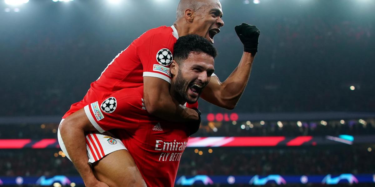 Una espectacular manita sitúa otra vez al Benfica en cuartos