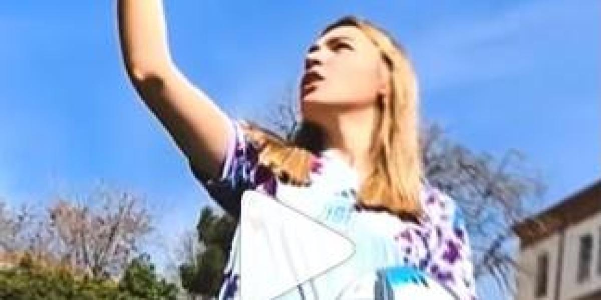 Una influencer filtra la segunda equipación de España para el Mundial